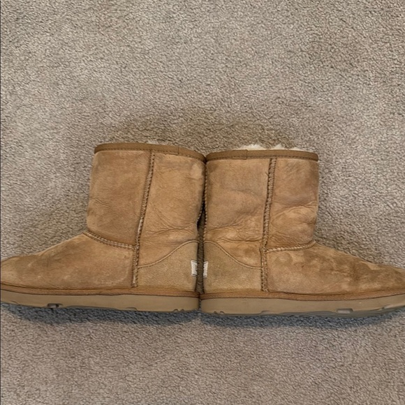 UGG Classic Tan Boots with Shearling Lining - Picture 7 of 9
